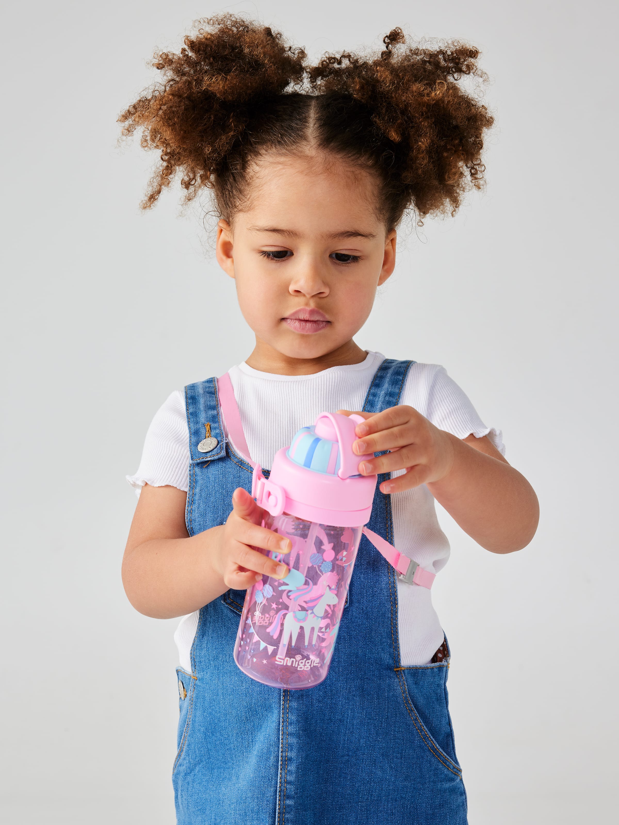 Glide Teeny Tiny Plastic Drink Bottle With Strap 400Ml - Smiggle Online